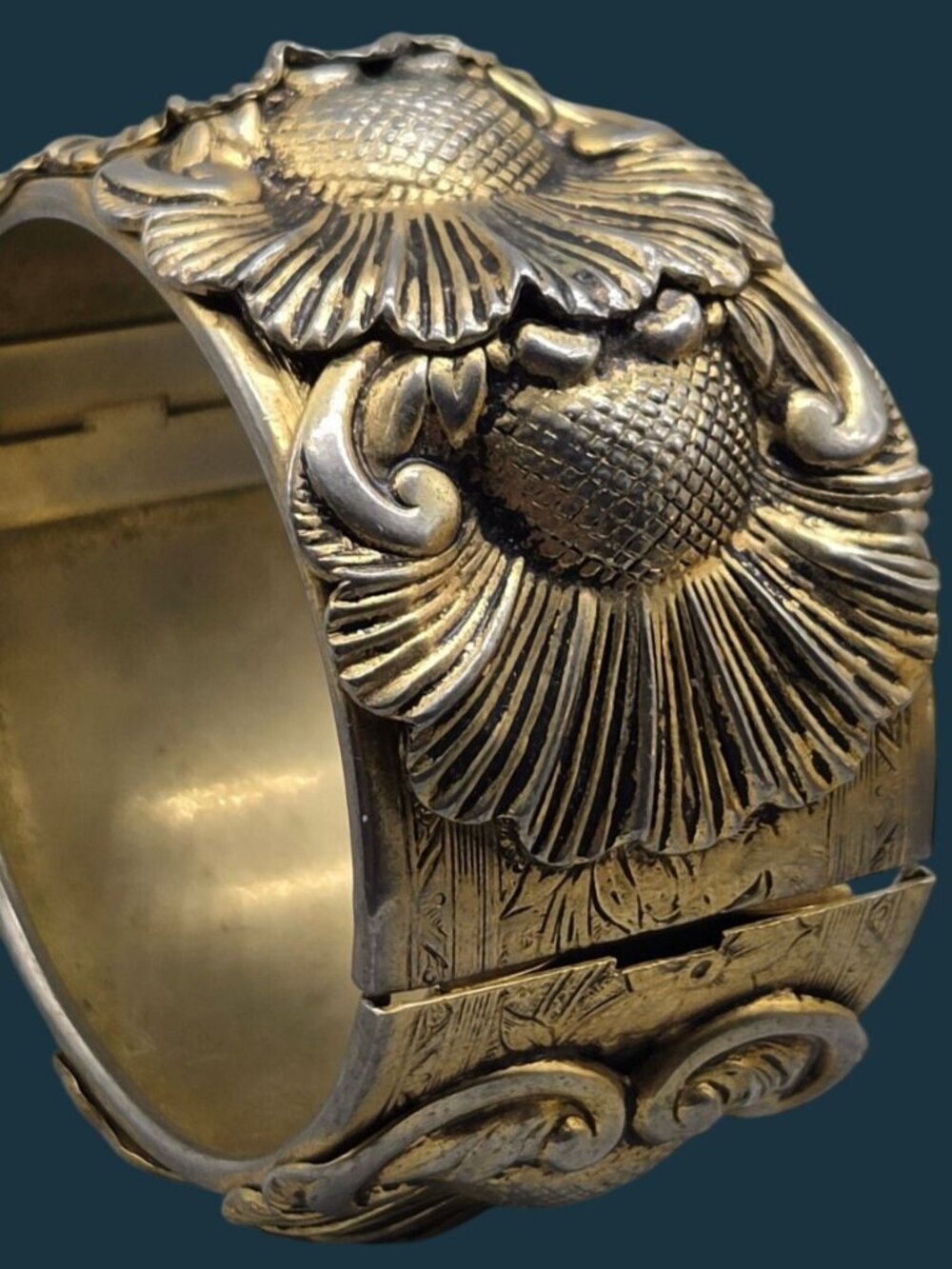 VTG Whiting & Davis Gold Tone Repousse Sunflower Wide Hinged Clamper Bracelet 7"
